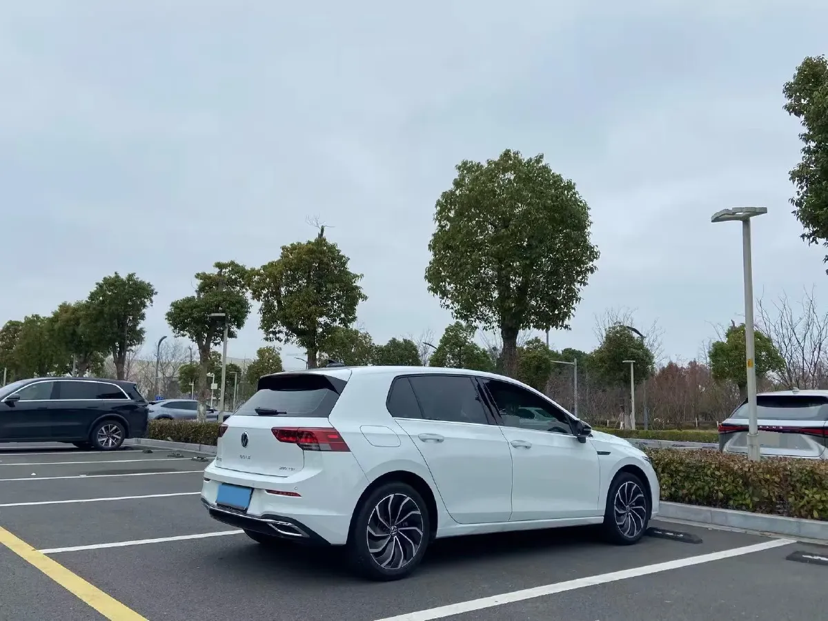 2021 Volkswagen Golf 1.4T 150HP L4 7DCT,autocango,china used car exporter,china ev exporter,chinese used car exporter,chinese used ev exporter