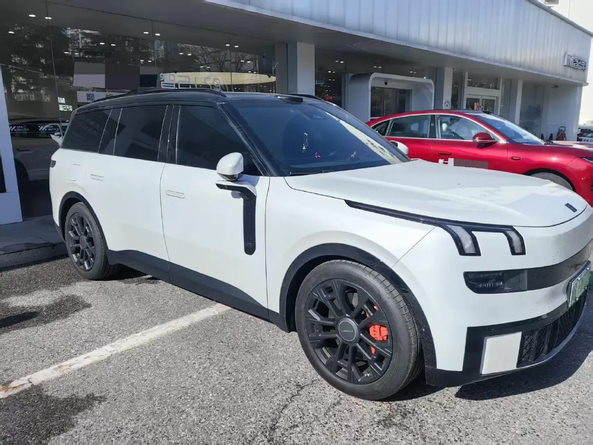 2025 LYNK&CO 900 2.0T 254HP L4 3DHT PHEV,autocango,china used car exporter,china ev exporter,chinese used car exporter,chinese used ev exporter