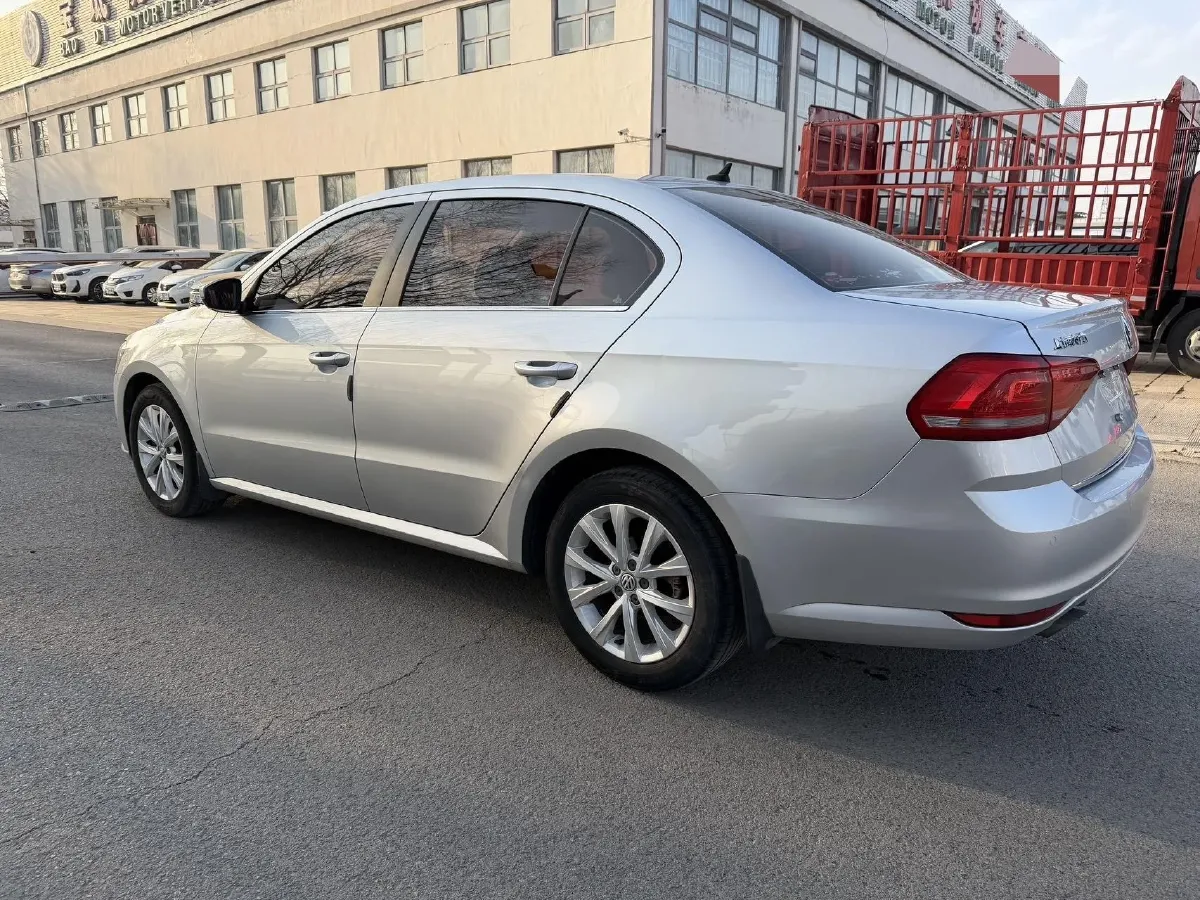 2017 Volkswagen Lavida 1.4T 131HP L4 7DCT,autocango,china used car exporter,china ev exporter,chinese used car exporter,chinese used ev exporter