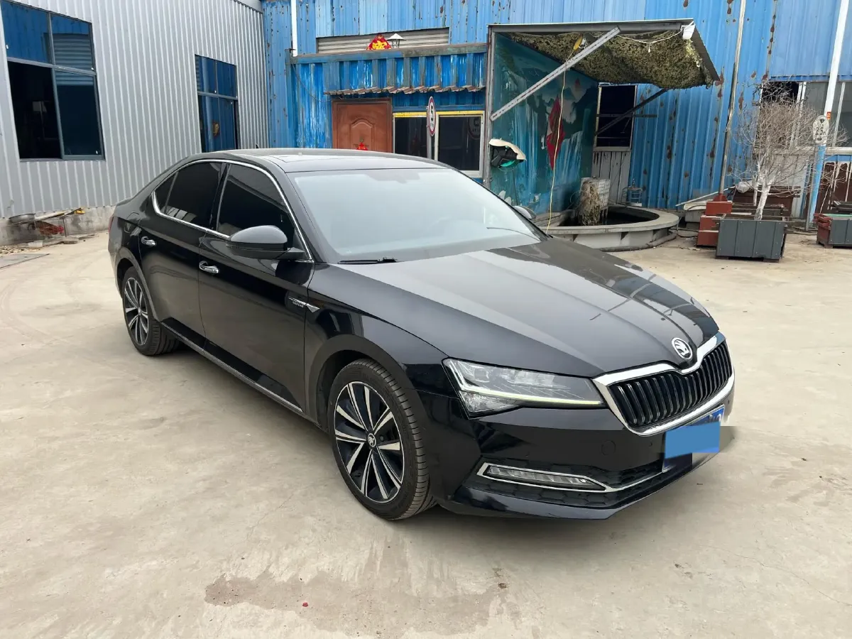 2022 Skoda Superb 2.0T 186HP L4 7DCT,autocango,china used car exporter,china ev exporter,chinese used car exporter,chinese used ev exporter