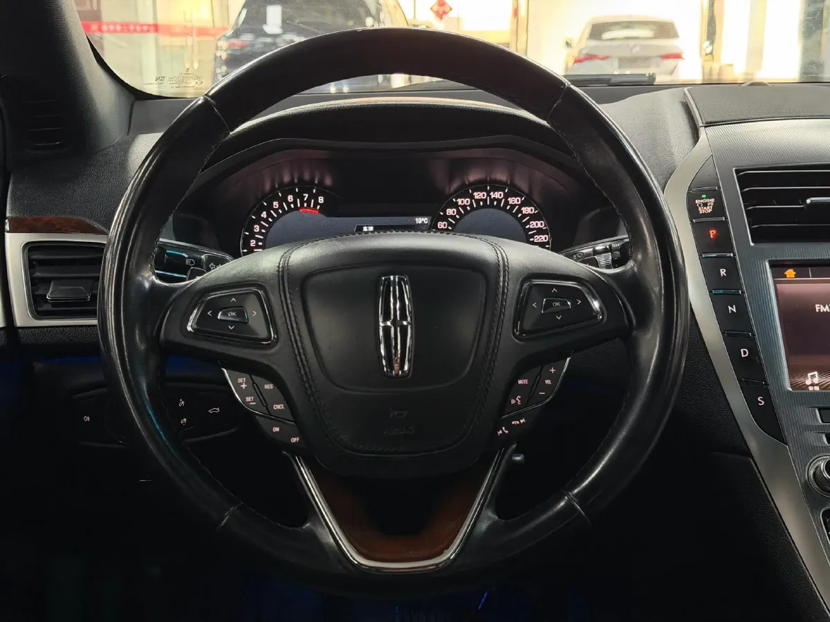 2018 Lincoln MKZ 2.0T 203HP L4 6AT,autocango,china used car exporter,china ev exporter,chinese used car exporter,chinese used ev exporter