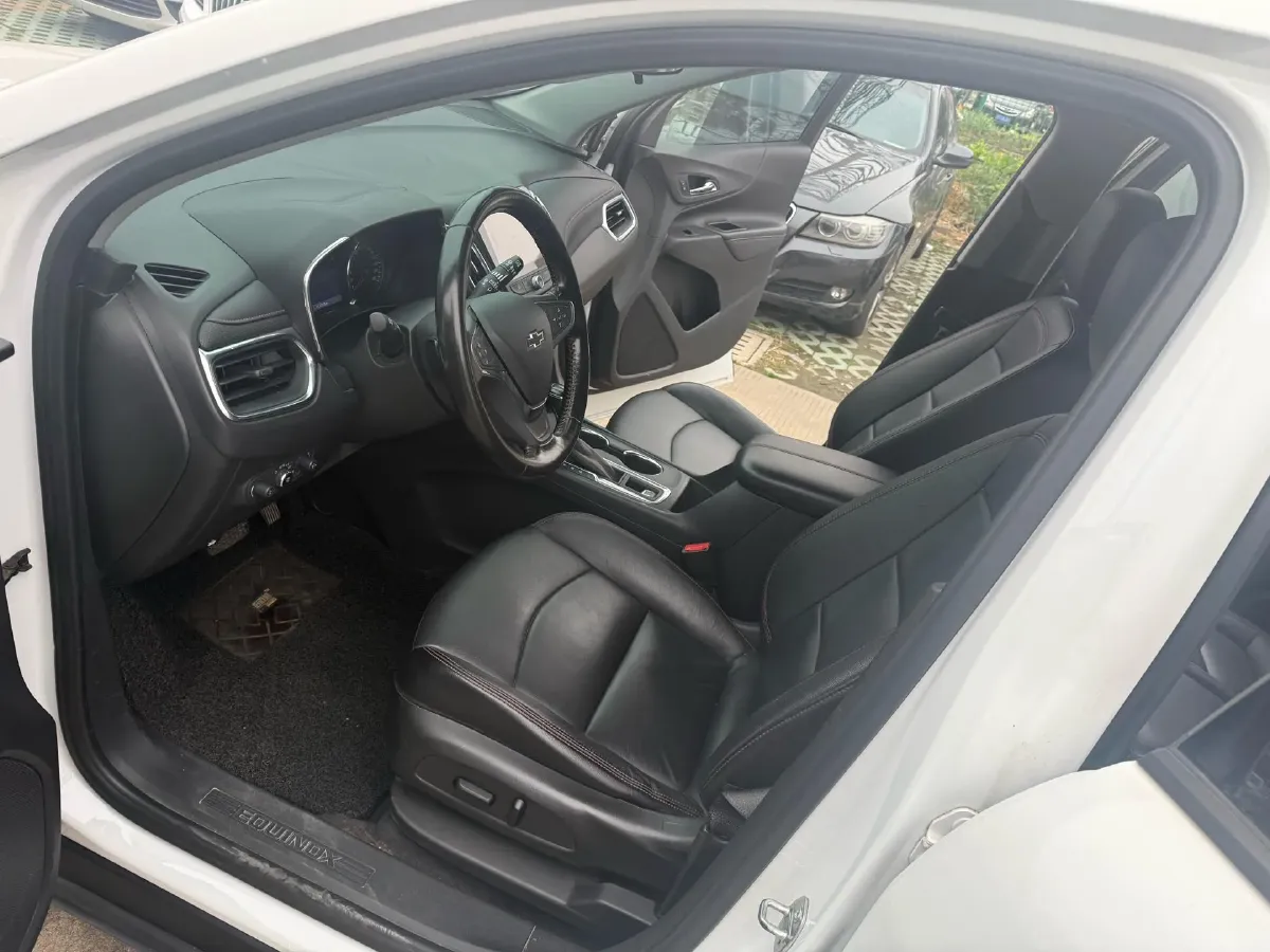 2019 Chevrolet Equinox 2.0T 260HP L4 9AT,autocango,china used car exporter,china ev exporter,chinese used car exporter,chinese used ev exporter