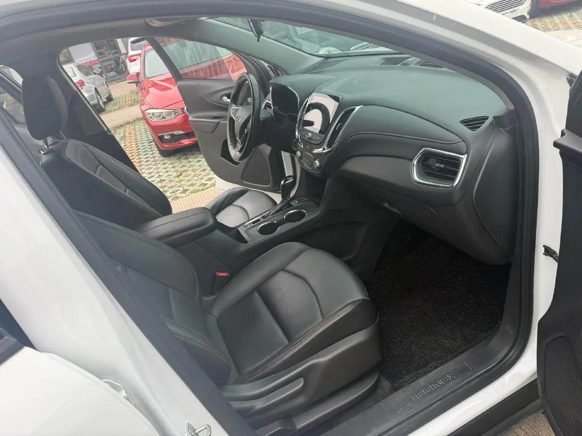 2019 Chevrolet Equinox 2.0T 260HP L4 9AT,autocango,china used car exporter,china ev exporter,chinese used car exporter,chinese used ev exporter