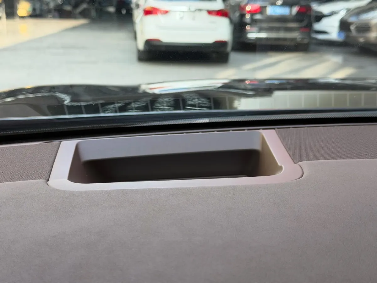 2024 AITO AITO M7 1.5T 152HP L4 REEV 40KWH,autocango,china used car exporter,china ev exporter,chinese used car exporter,chinese used ev exporter