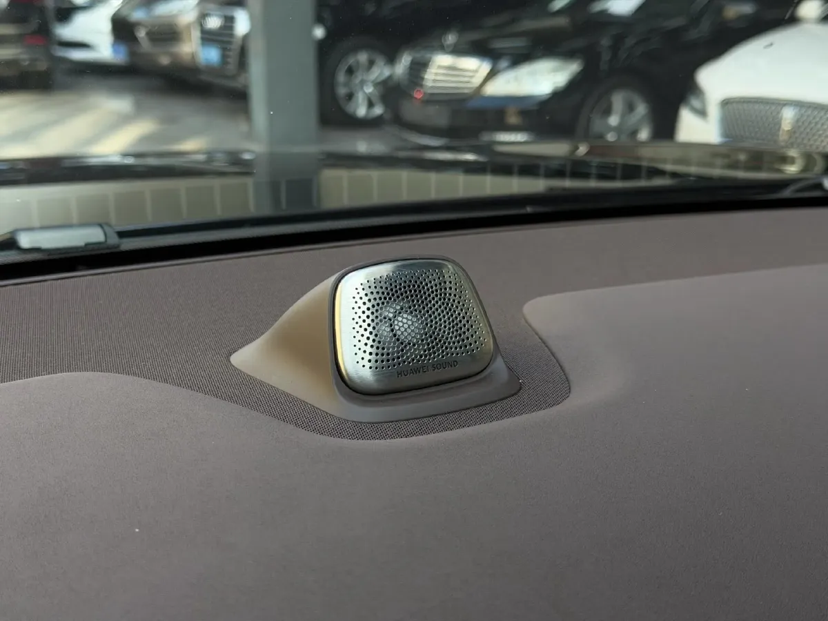 2024 AITO AITO M7 1.5T 152HP L4 REEV 40KWH,autocango,china used car exporter,china ev exporter,chinese used car exporter,chinese used ev exporter