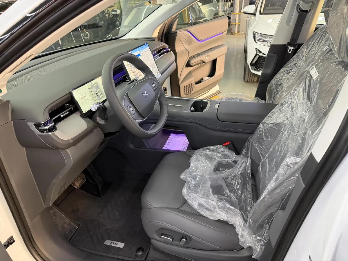 2025 Xpeng G6 BEV 68.5KWH,autocango,china used car exporter,china ev exporter,chinese used car exporter,chinese used ev exporter