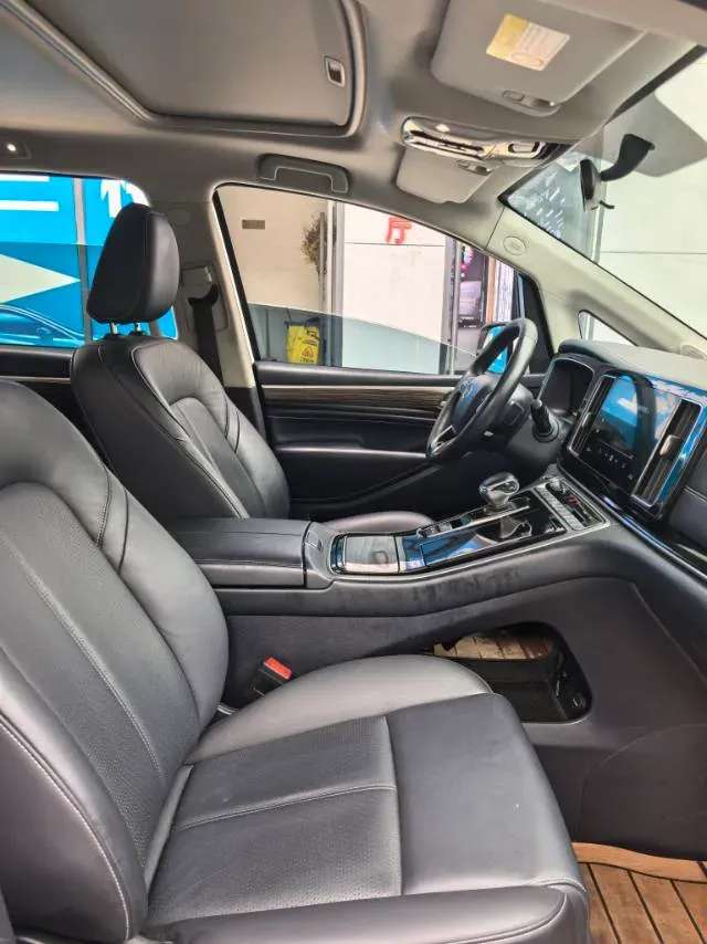 2021 GAC Trumpchi M8 2.0T 252HP L4 8AT,autocango,china used car exporter,china ev exporter,chinese used car exporter,chinese used ev exporter