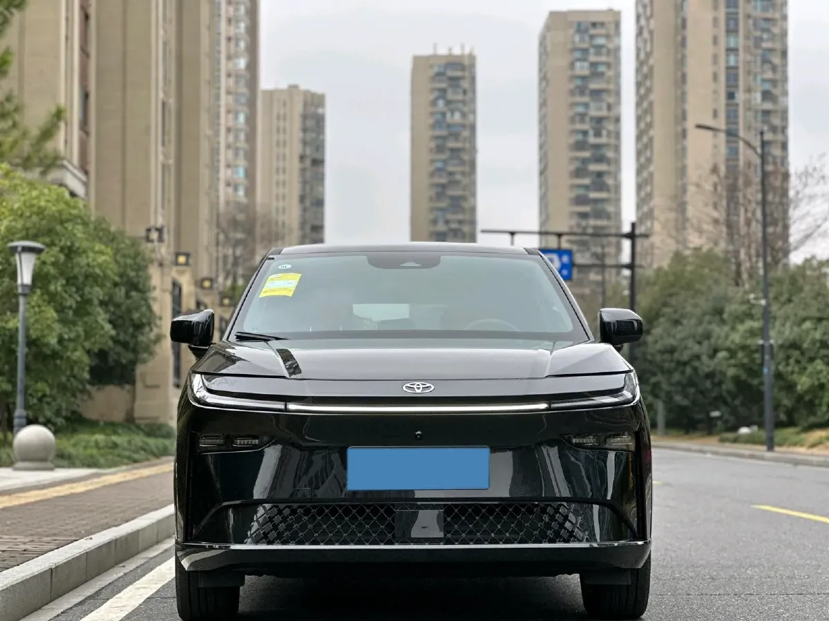 2025 Toyota BZ3X BEV 58.37KWH,autocango,china used car exporter,china ev exporter,chinese used car exporter,chinese used ev exporter