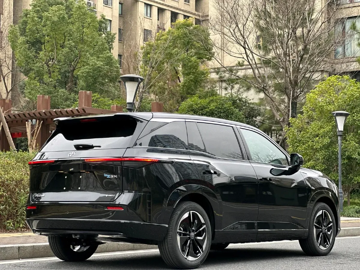 2025 Toyota BZ3X BEV 58.37KWH,autocango,china used car exporter,china ev exporter,chinese used car exporter,chinese used ev exporter