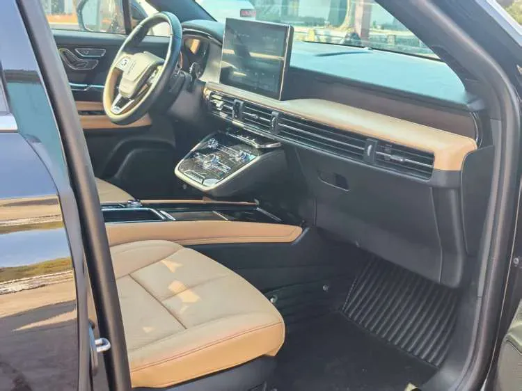 2022 Lincoln Corsair 2.0T 245HP L4 8AT,autocango,china used car exporter,china ev exporter,chinese used car exporter,chinese used ev exporter