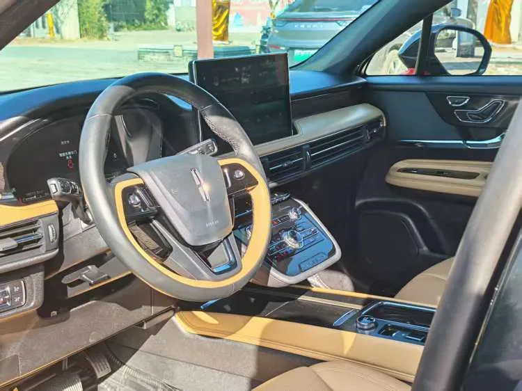 2022 Lincoln Corsair 2.0T 245HP L4 8AT,autocango,china used car exporter,china ev exporter,chinese used car exporter,chinese used ev exporter