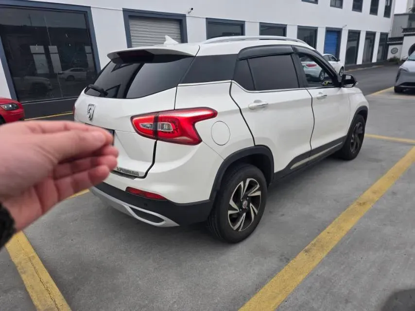 2017 BaoJun 510 1.5L 112HP L4 6MT,autocango,china used car exporter,china ev exporter,chinese used car exporter,chinese used ev exporter