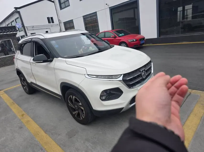 2017 BaoJun 510 1.5L 112HP L4 6MT,autocango,china used car exporter,china ev exporter,chinese used car exporter,chinese used ev exporter