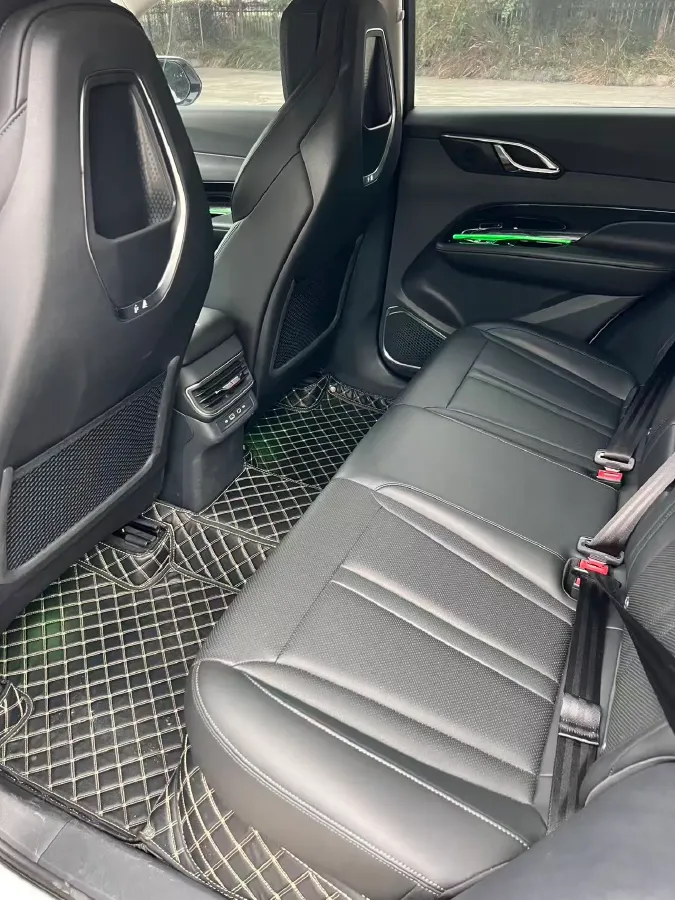 2023 HongQi HS3 1.5T 169HP L4 7DCT,autocango,china used car exporter,china ev exporter,chinese used car exporter,chinese used ev exporter