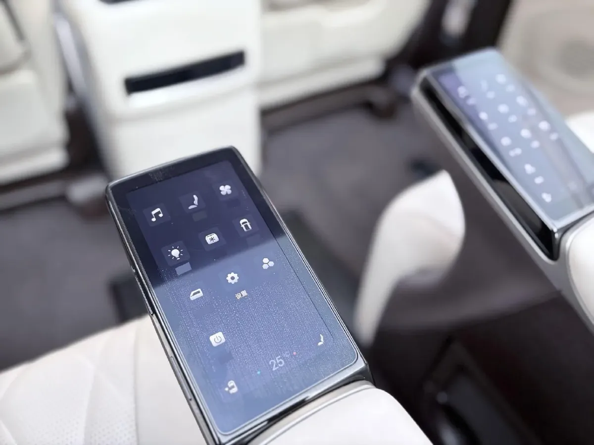 2025 Denza D9 1.5T 156HP L4 E-CVT PHEV 40KWH,autocango,china used car exporter,china ev exporter,chinese used car exporter,chinese used ev exporter