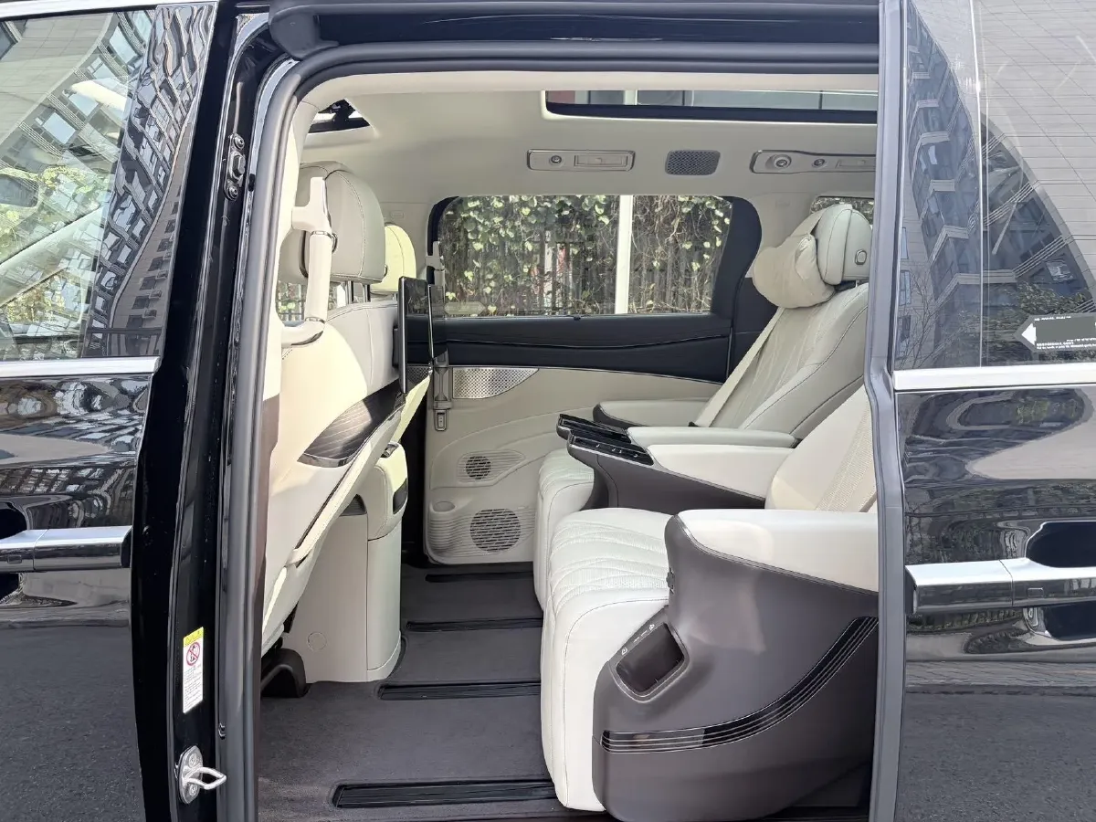 2025 Denza D9 1.5T 156HP L4 E-CVT PHEV 40KWH,autocango,china used car exporter,china ev exporter,chinese used car exporter,chinese used ev exporter