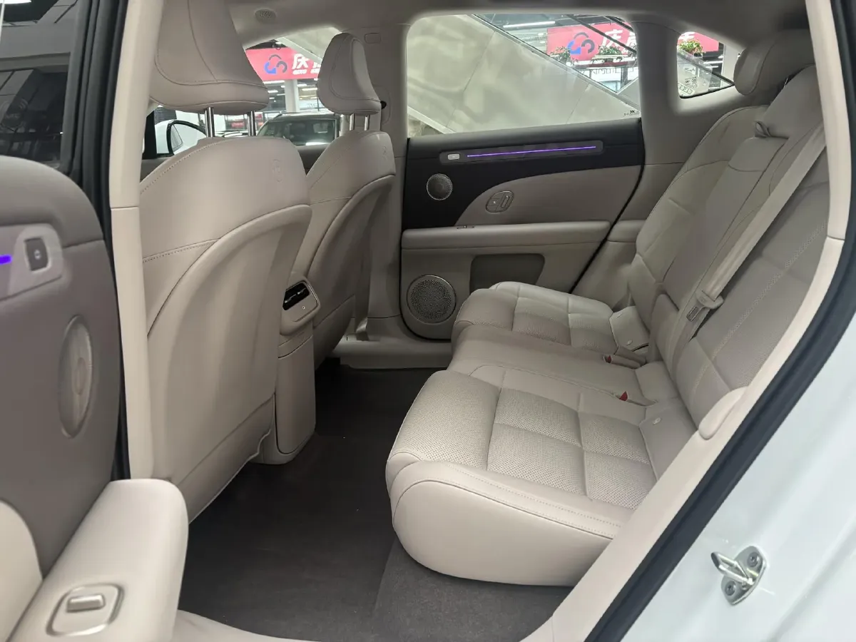 2026 IM LS6 REEV 155HP REEV,autocango,china used car exporter,china ev exporter,chinese used car exporter,chinese used ev exporter