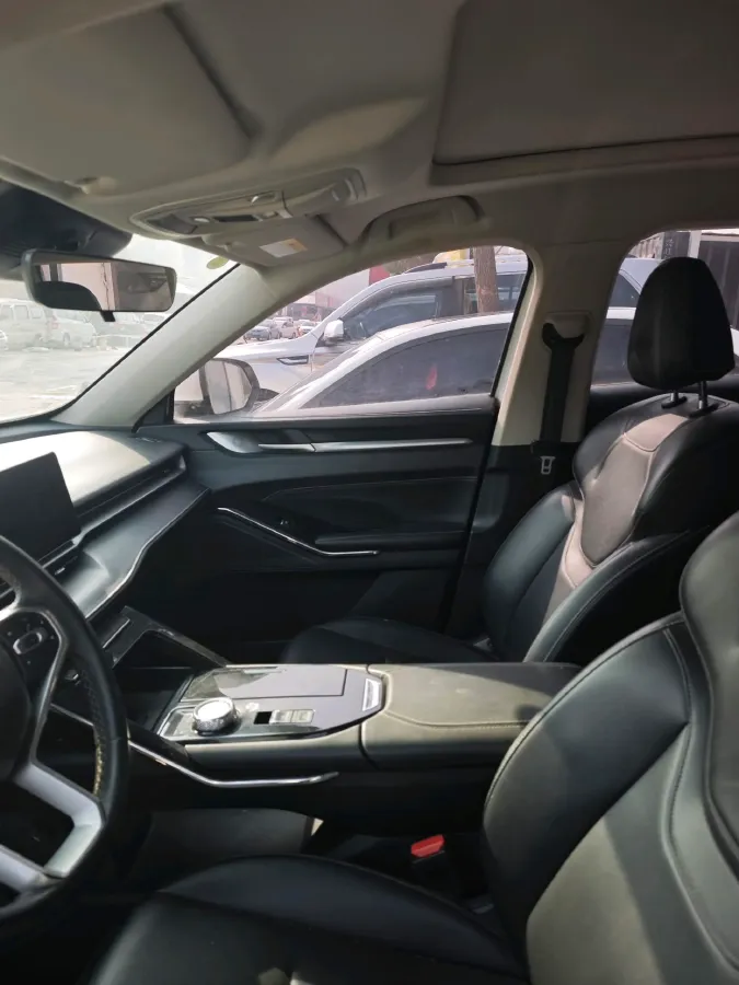 2021 Haval H6 2.0T 211HP L4 7DCT,autocango,china used car exporter,china ev exporter,chinese used car exporter,chinese used ev exporter