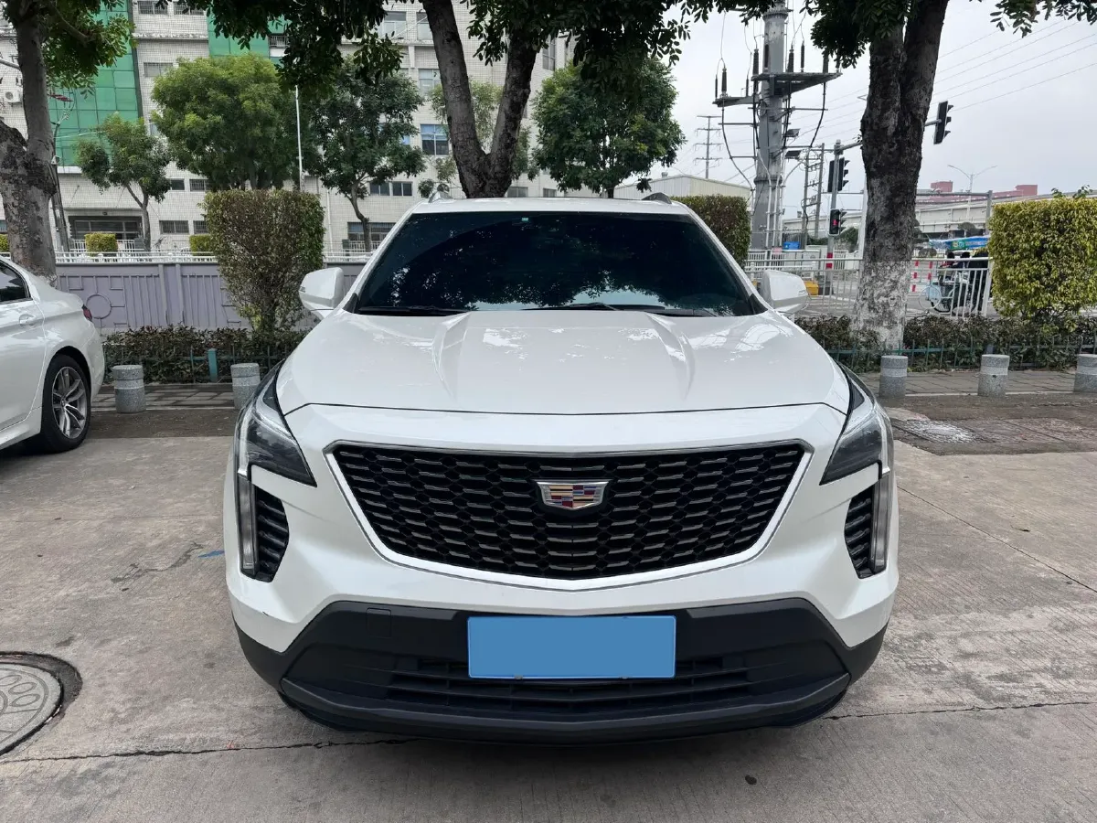 2021 Cadillac XT4 2.0T 237HP L4 9AT,autocango,china used car exporter,china ev exporter,chinese used car exporter,chinese used ev exporter