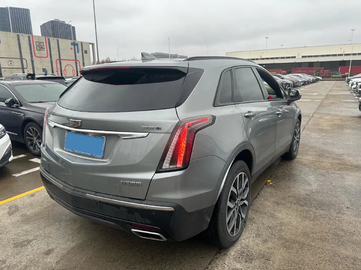 2022 Cadillac XT5 2.0T 237HP L4 9AT,autocango,china used car exporter,china ev exporter,chinese used car exporter,chinese used ev exporter