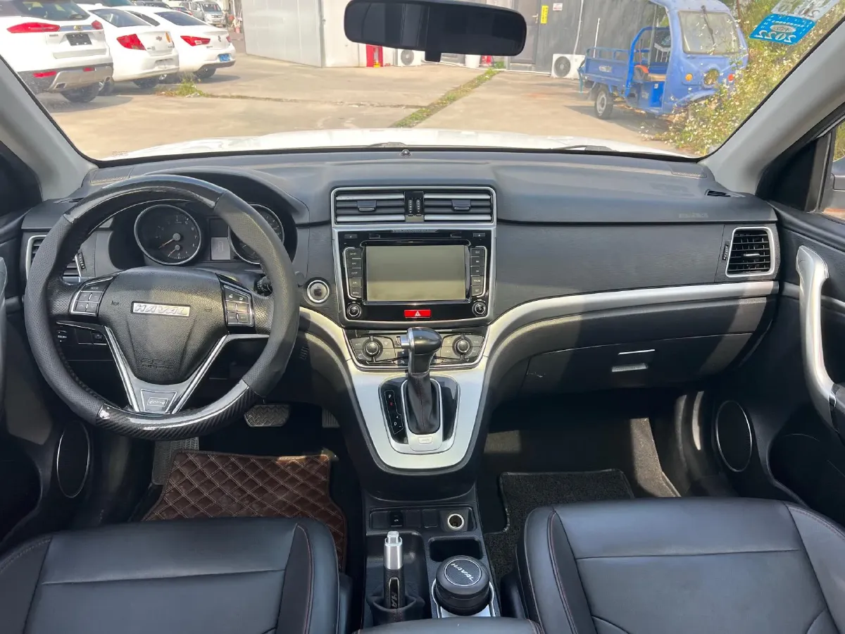 2017 Haval M6 1.5T 150HP L4 6AT,autocango,china used car exporter,china ev exporter,chinese used car exporter,chinese used ev exporter