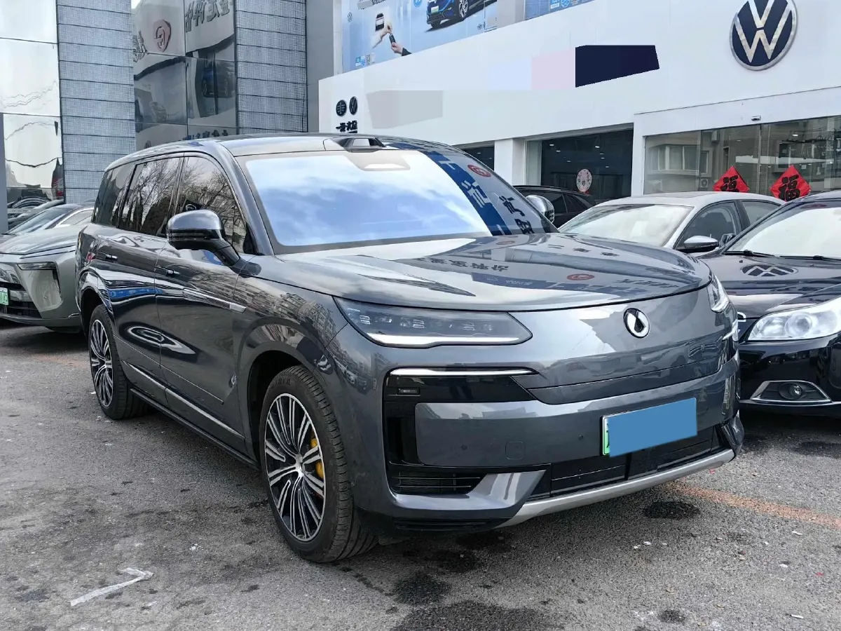 2025 Denza DenzaN9 2.0T 207HP L4 E-CVT PHEV,autocango,china used car exporter,china ev exporter,chinese used car exporter,chinese used ev exporter