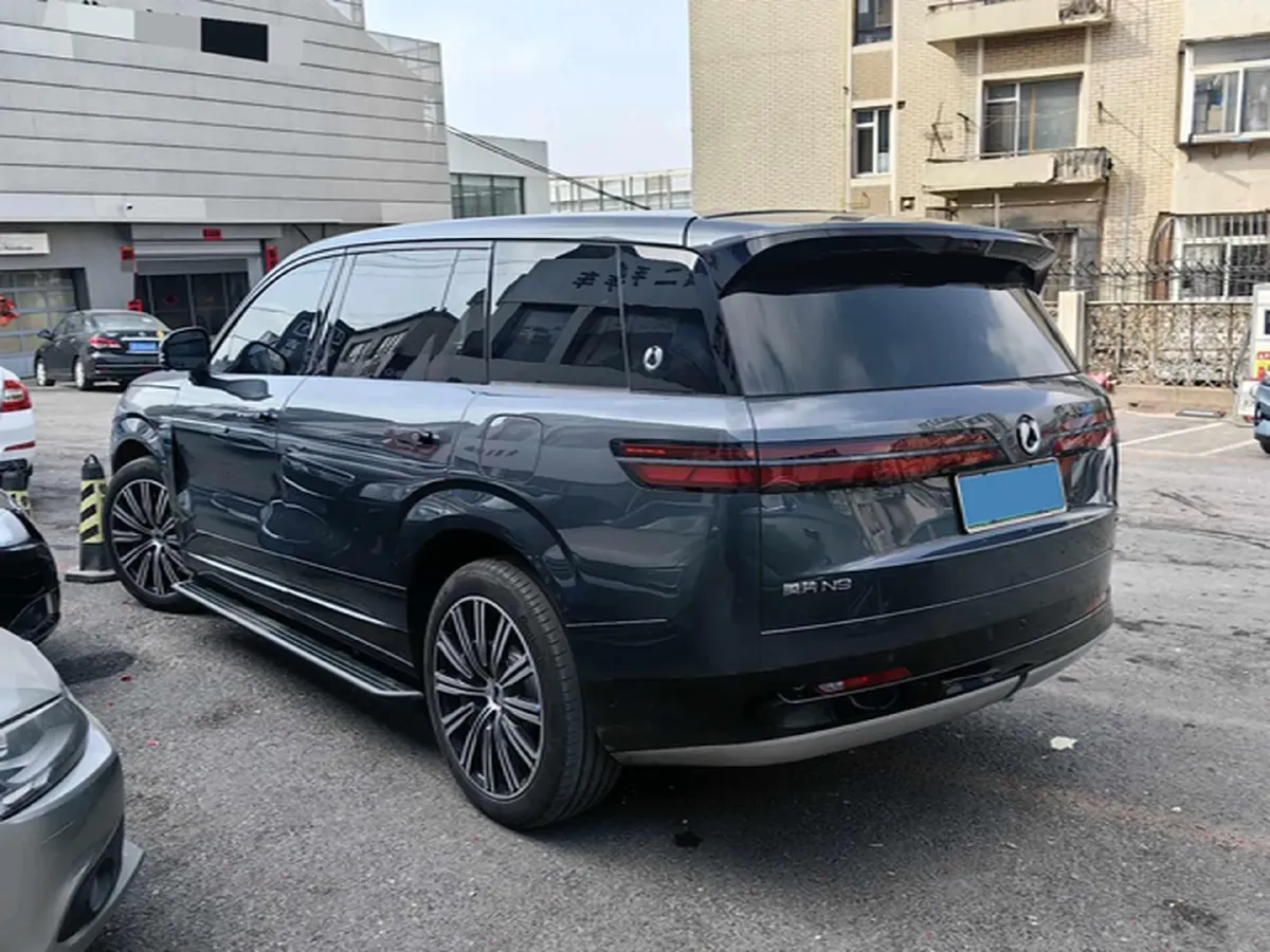 2025 Denza DenzaN9 2.0T 207HP L4 E-CVT PHEV,autocango,china used car exporter,china ev exporter,chinese used car exporter,chinese used ev exporter