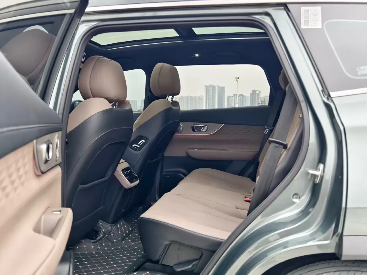 2025 Fulwin FulwinT8 1.5T 156HP L4 1DHT PHEV 18.67KWH,autocango,china used car exporter,china ev exporter,chinese used car exporter,chinese used ev exporter