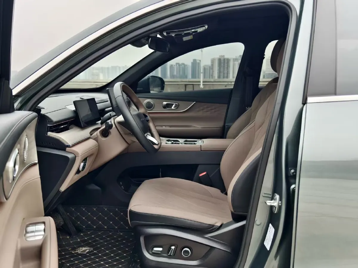 2025 Fulwin FulwinT8 1.5T 156HP L4 1DHT PHEV 18.67KWH,autocango,china used car exporter,china ev exporter,chinese used car exporter,chinese used ev exporter