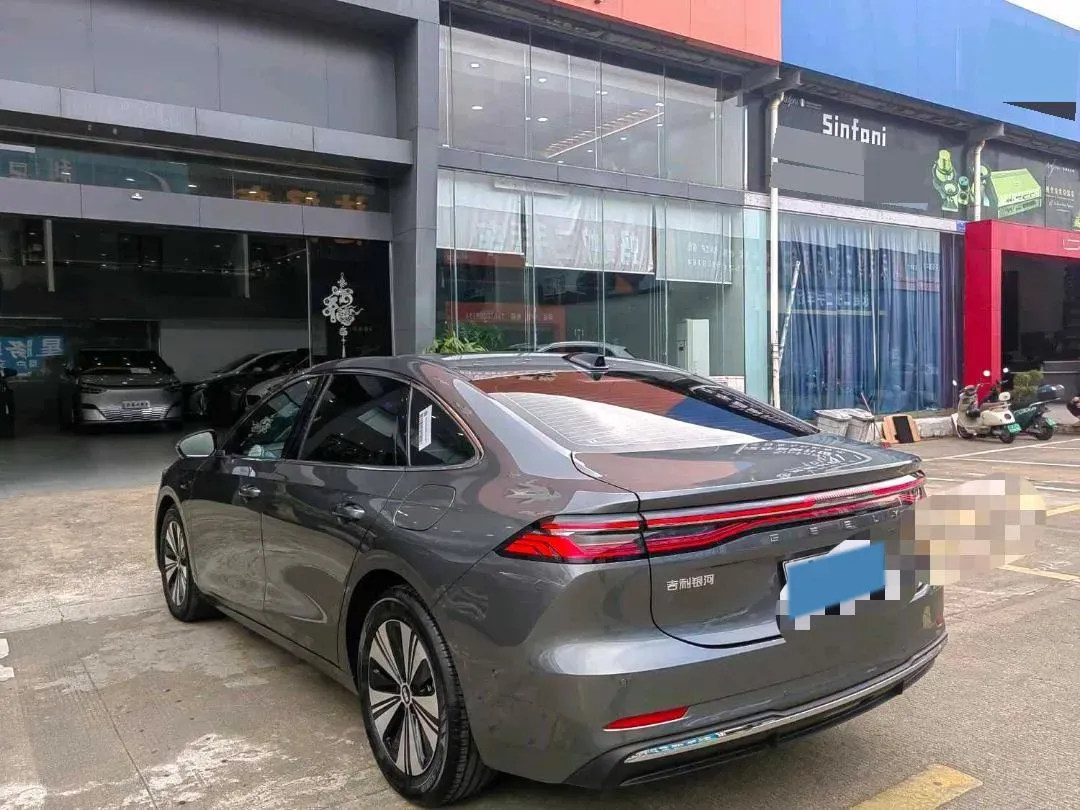 2025 Geely Galaxy A7 1.5L 112HP L4 1DHT PHEV,autocango,china used car exporter,china ev exporter,chinese used car exporter,chinese used ev exporter