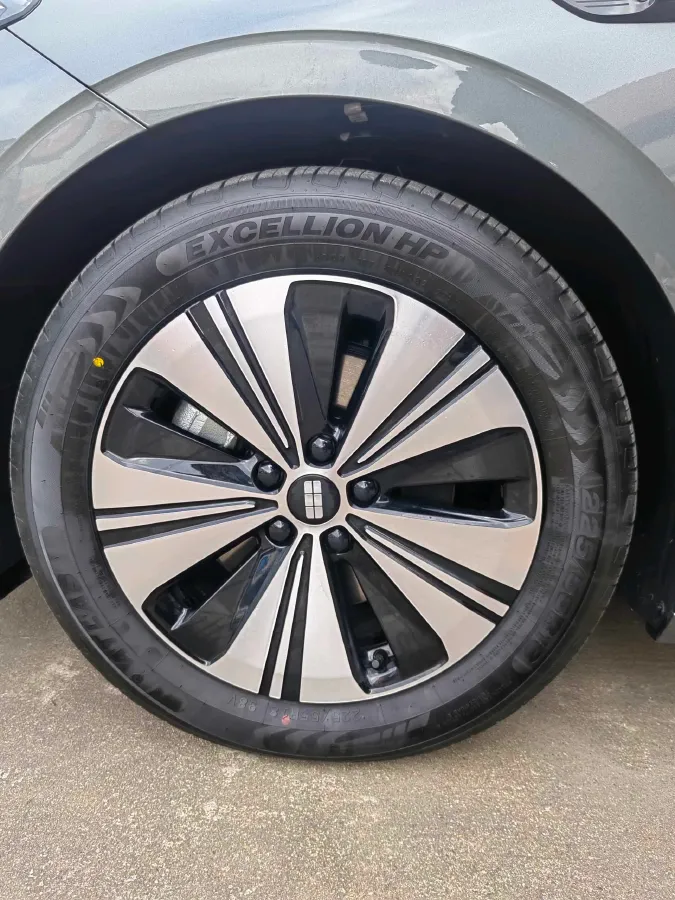 2025 Geely Galaxy A7 1.5L 112HP L4 1DHT PHEV,autocango,china used car exporter,china ev exporter,chinese used car exporter,chinese used ev exporter