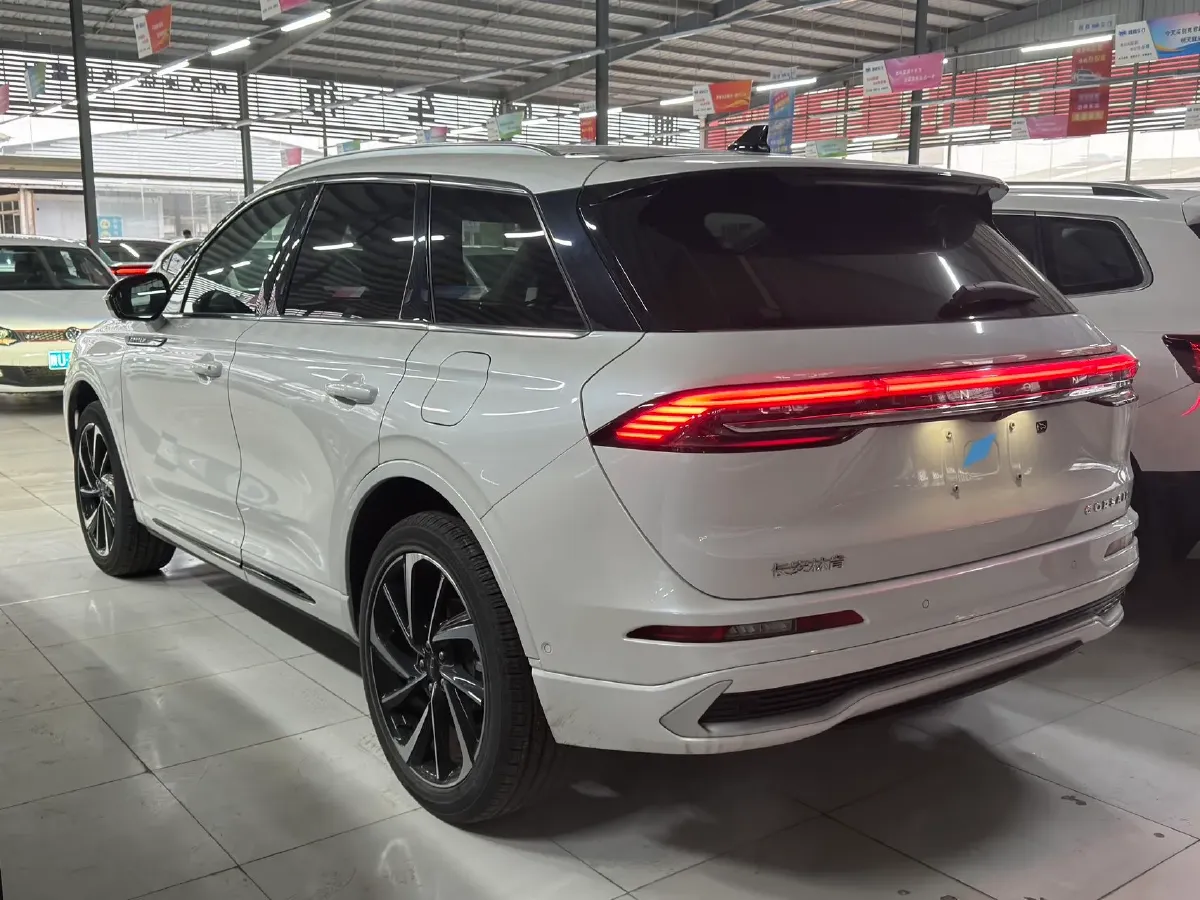 2024 Lincoln Corsair 2.0T 261HP L4 8AT,autocango,china used car exporter,china ev exporter,chinese used car exporter,chinese used ev exporter