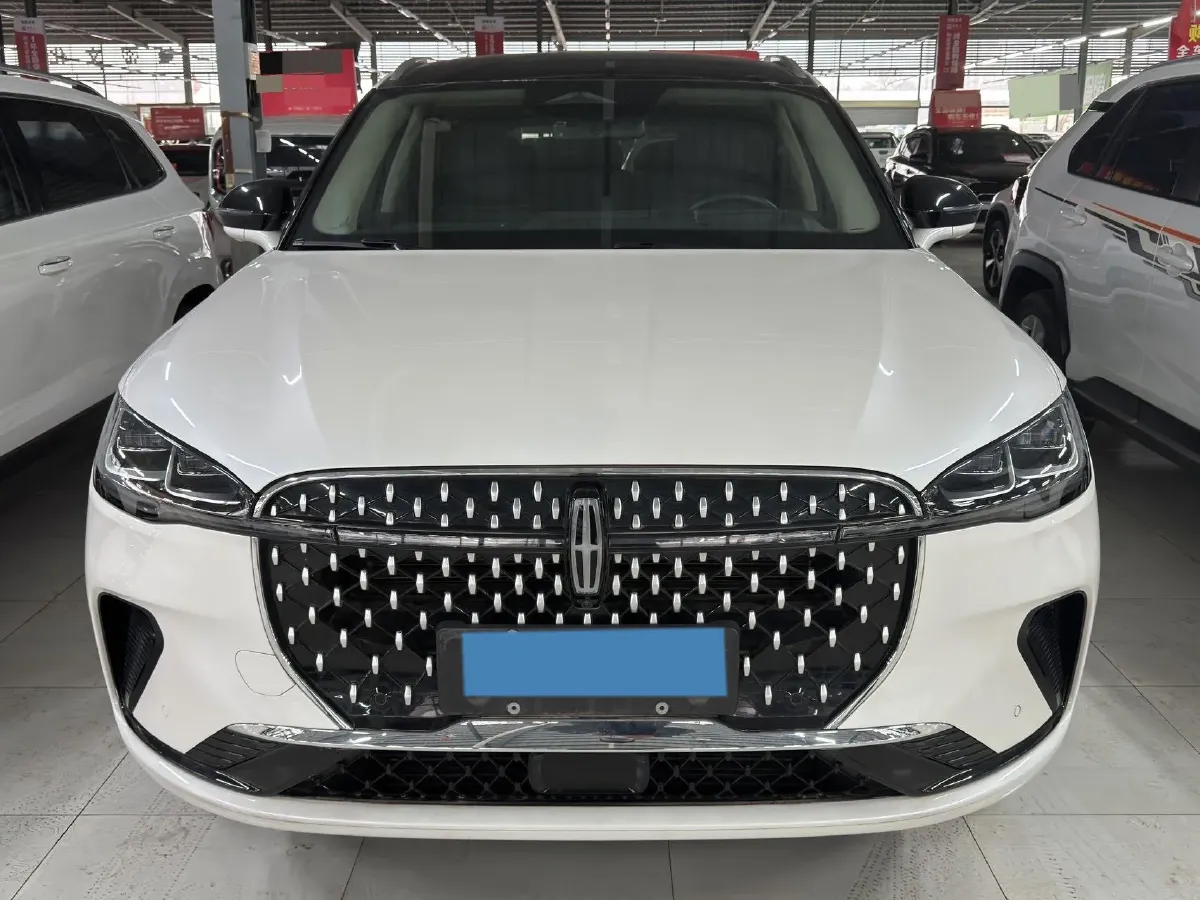2024 Lincoln Corsair 2.0T 261HP L4 8AT,autocango,china used car exporter,china ev exporter,chinese used car exporter,chinese used ev exporter