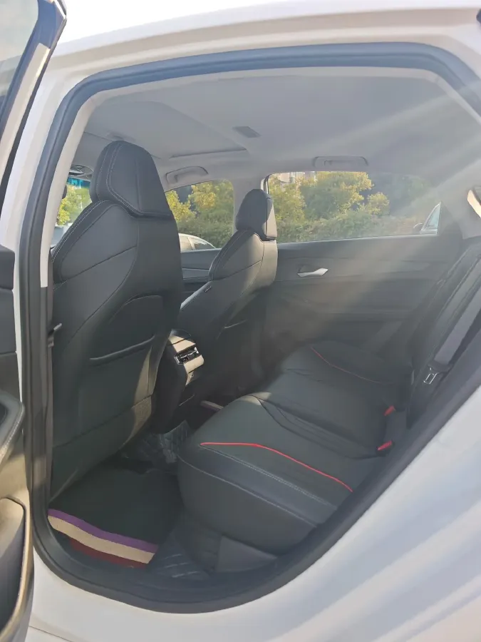 2022 Geely Binray 1.5T 181HP L4 7DCT,autocango,china used car exporter,china ev exporter,chinese used car exporter,chinese used ev exporter