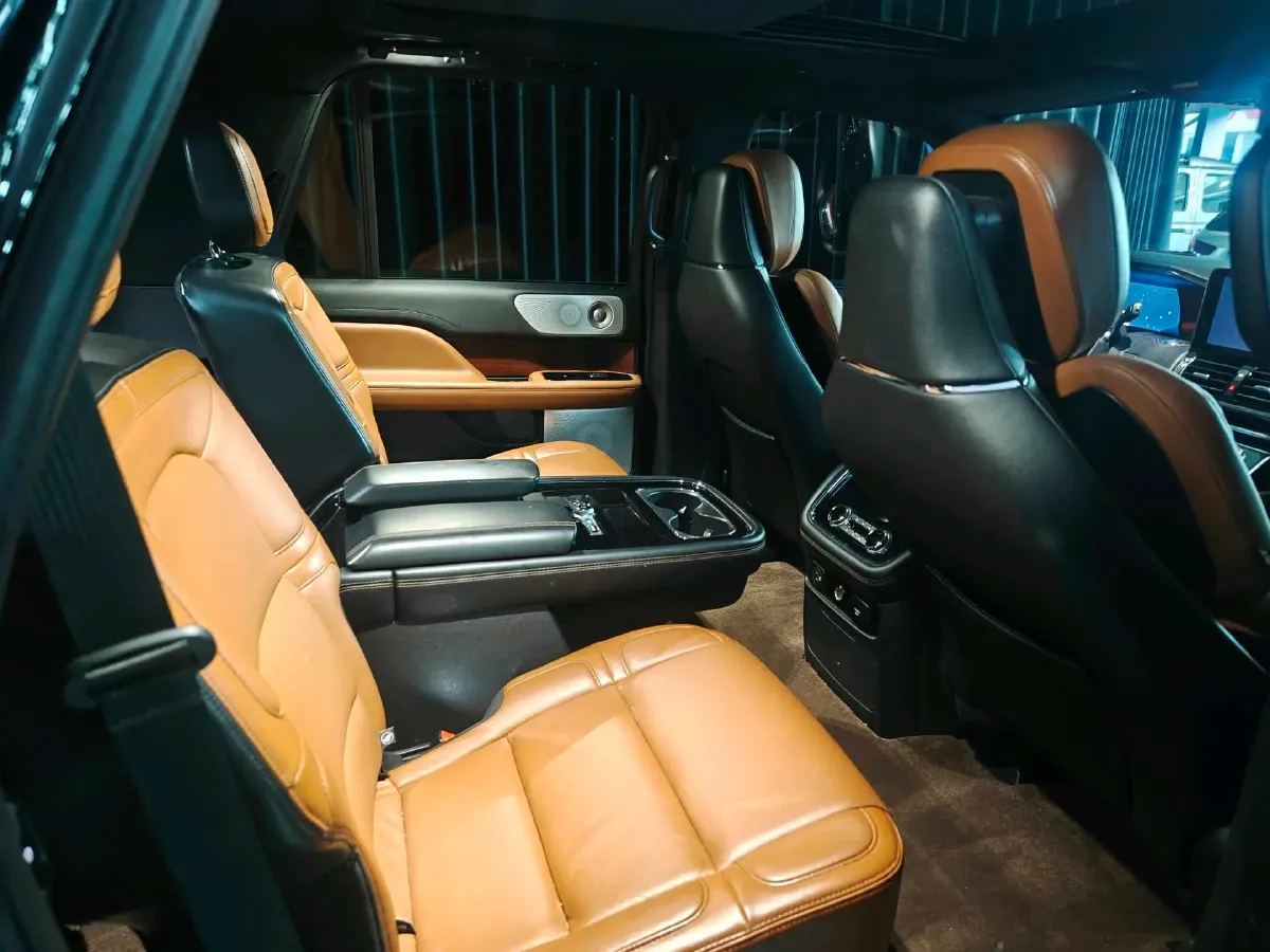 2018 Lincoln Navigator 3.5T 415HP V6 10AT,autocango,china used car exporter,china ev exporter,chinese used car exporter,chinese used ev exporter