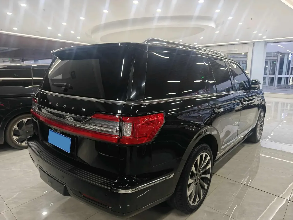 2018 Lincoln Navigator 3.5T 415HP V6 10AT,autocango,china used car exporter,china ev exporter,chinese used car exporter,chinese used ev exporter