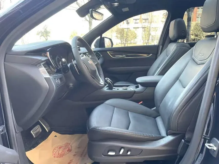 2020 Cadillac XT6 2.0T 241HP L4 9AT,autocango,china used car exporter,china ev exporter,chinese used car exporter,chinese used ev exporter