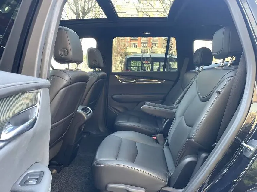 2020 Cadillac XT6 2.0T 241HP L4 9AT,autocango,china used car exporter,china ev exporter,chinese used car exporter,chinese used ev exporter