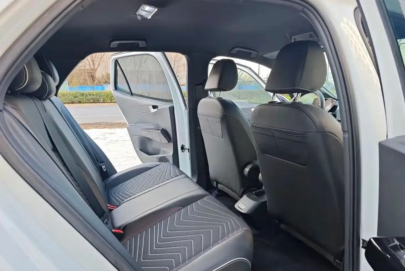 2023 Volkswagen ID.3 BEV 52.8KWH,autocango,china used car exporter,china ev exporter,chinese used car exporter,chinese used ev exporter