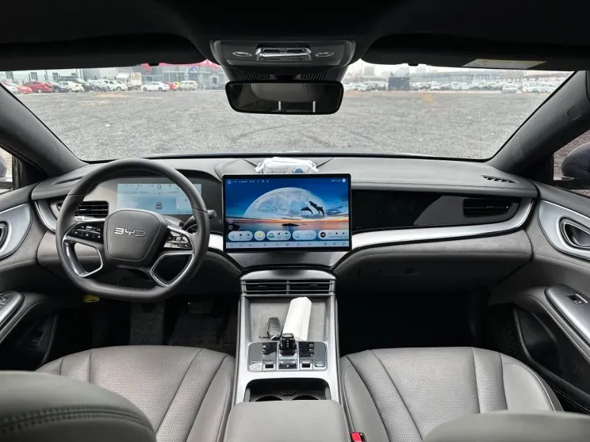 2025 BYD Seal07 DM-i 1.5L 101HP L4 E-CVT PHEV 17.6KWH,autocango,china used car exporter,china ev exporter,chinese used car exporter,chinese used ev exporter