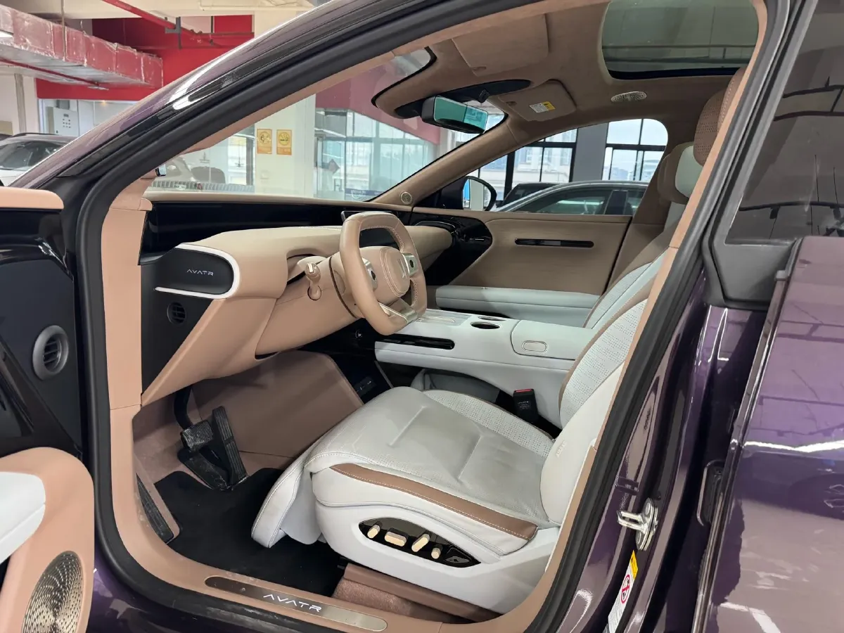 2024 Avatr 07 1.5T 156HP L4 REEV 39.05KWH,autocango,china used car exporter,china ev exporter,chinese used car exporter,chinese used ev exporter