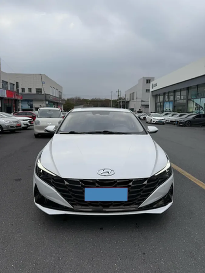 2021 Hyundai Elantra 1.5L 115HP L4 CVT,autocango,china used car exporter,china ev exporter,chinese used car exporter,chinese used ev exporter