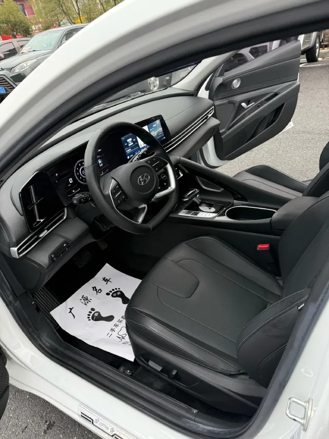 2021 Hyundai Elantra 1.5L 115HP L4 CVT,autocango,china used car exporter,china ev exporter,chinese used car exporter,chinese used ev exporter