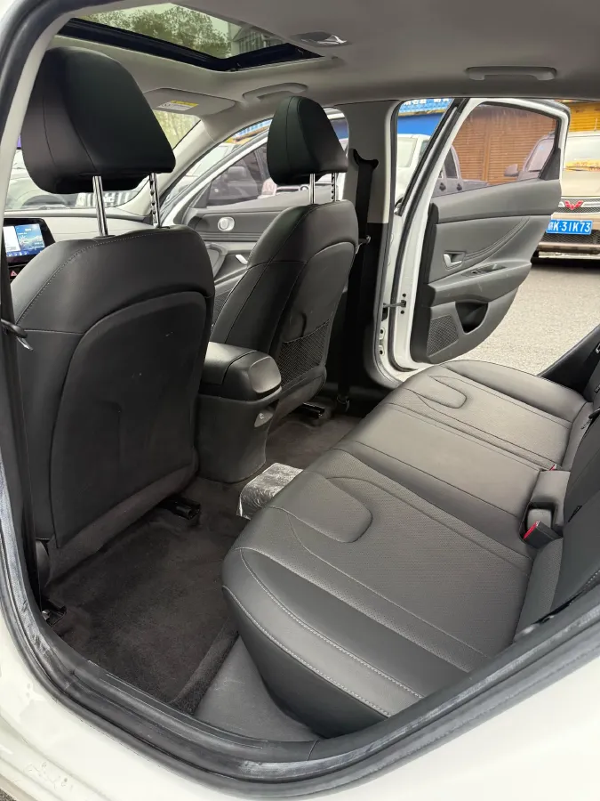 2021 Hyundai Elantra 1.5L 115HP L4 CVT,autocango,china used car exporter,china ev exporter,chinese used car exporter,chinese used ev exporter