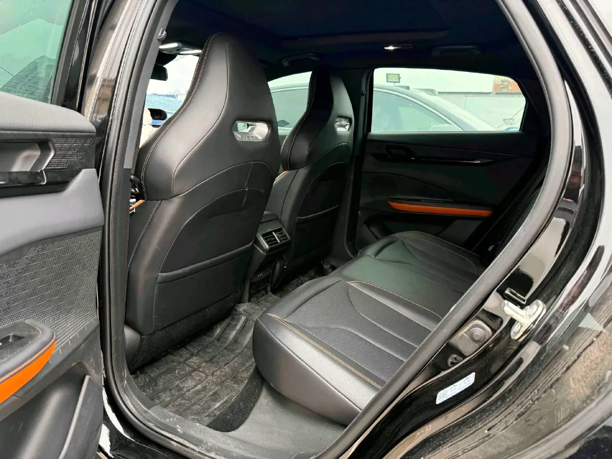 2025 ChangAn UNI-V 1.5T 192HP L4 7DCT,autocango,china used car exporter,china ev exporter,chinese used car exporter,chinese used ev exporter