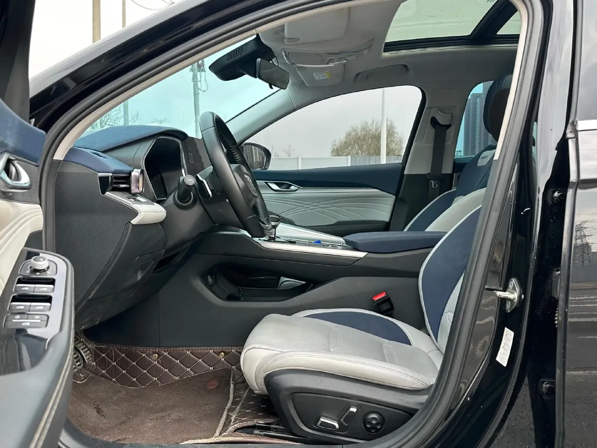 2020 Peugeot 408 1.6T 170HP L4 6AT,autocango,china used car exporter,china ev exporter,chinese used car exporter,chinese used ev exporter