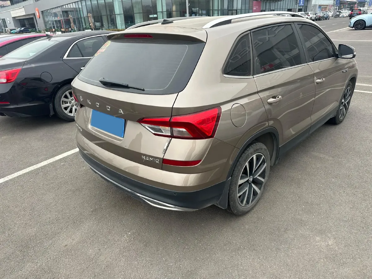 2020 Skoda Kamiq 1.5L 112HP L4 6AT,autocango,china used car exporter,china ev exporter,chinese used car exporter,chinese used ev exporter