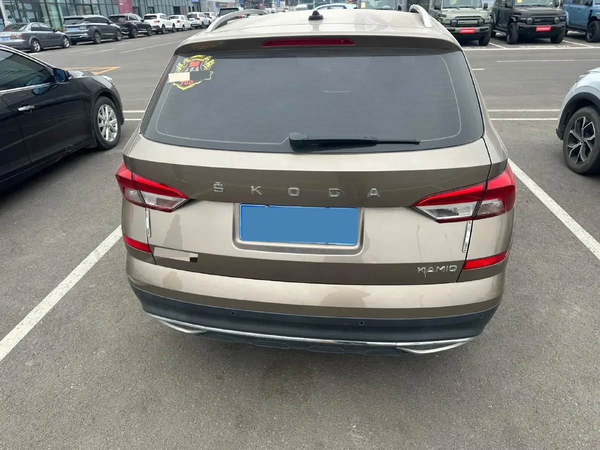 2020 Skoda Kamiq 1.5L 112HP L4 6AT,autocango,china used car exporter,china ev exporter,chinese used car exporter,chinese used ev exporter