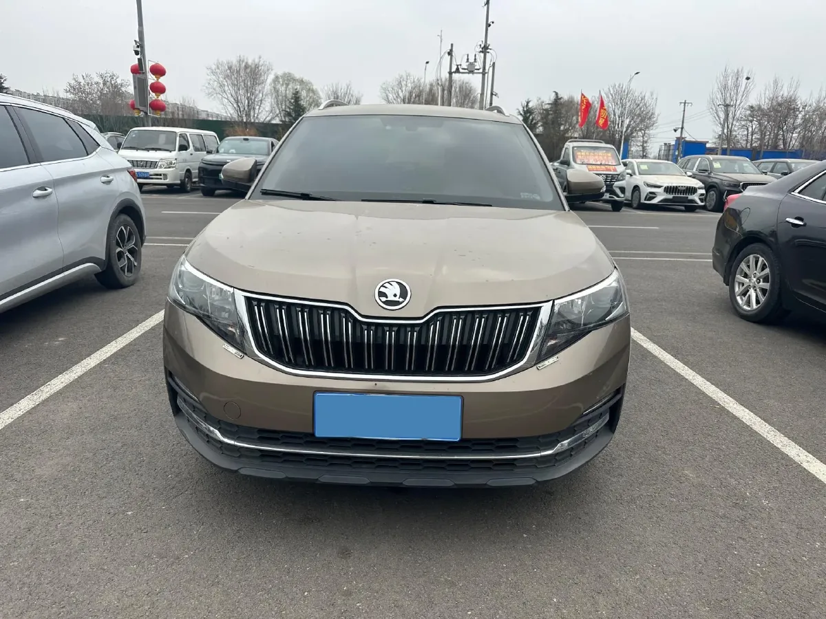 2020 Skoda Kamiq 1.5L 112HP L4 6AT,autocango,china used car exporter,china ev exporter,chinese used car exporter,chinese used ev exporter