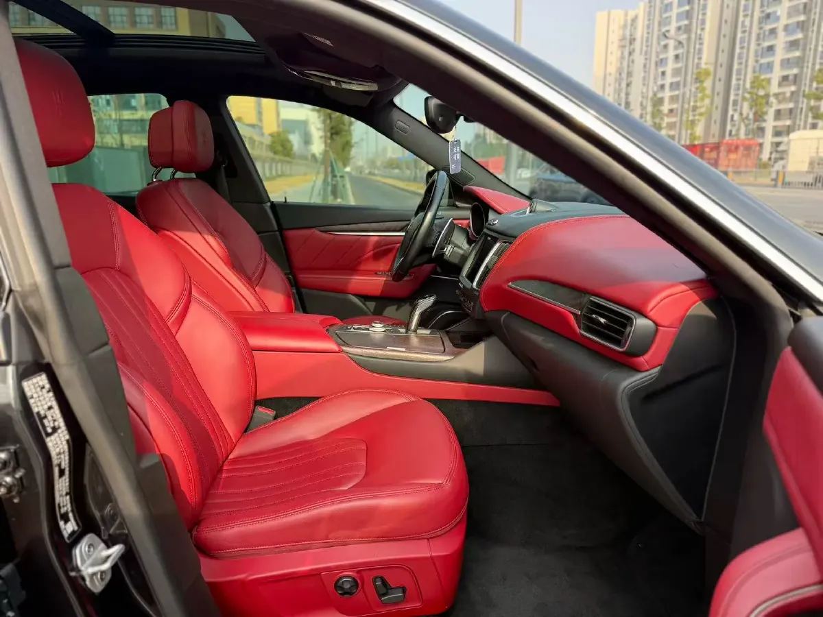 2019 Maserati Levante 3.0T 350HP V6 8AT,autocango,china used car exporter,china ev exporter,chinese used car exporter,chinese used ev exporter